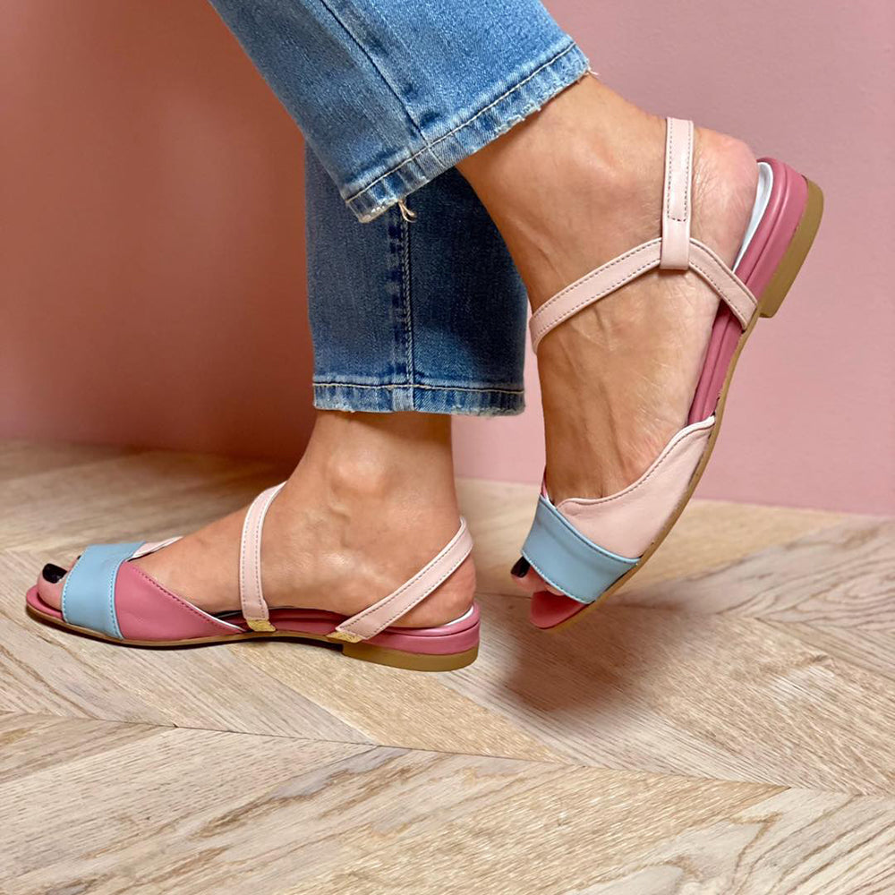 Roselina | Asymmetrisk farveblok sandaler i rosa
